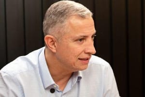 Faissal Calil critica aumento de cadeiras na Assembleia e confirma filiação ao PL